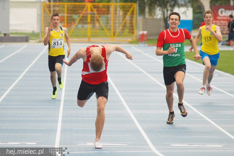 Kilkaset osób na starcie pierwszych zawodów LA na Stadionie Miejskim w tym sezonie