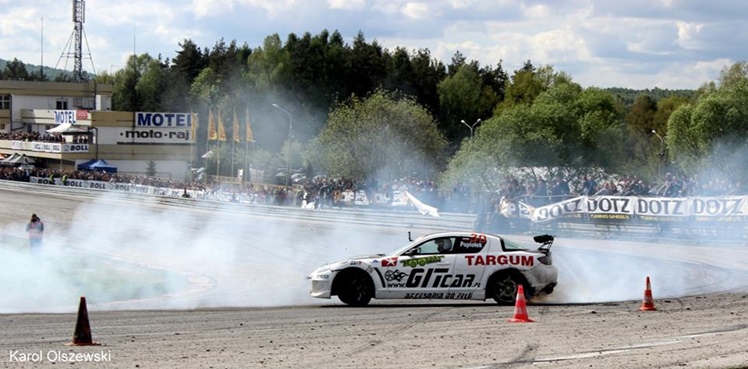 Jacek Popiołek podczas II rundy Driftingowych Mistrzostw Polski