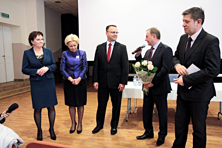 Marszałek Sejmu Ewa Kopacz w Mielcu spotkała się z seniorami