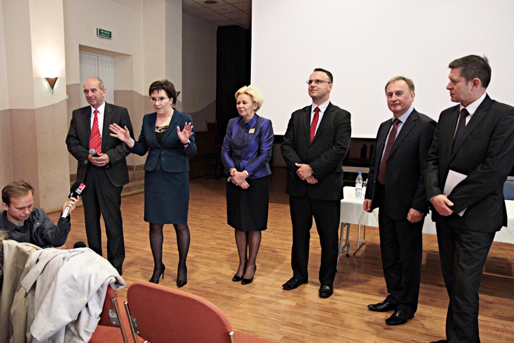 Marszałek Sejmu Ewa Kopacz w Mielcu spotkała się z seniorami