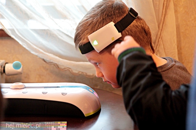 Zabytkowe pojazdy otoczyły Jadernówkę, nowoczesne roboty wypełniły wnętrza -  Noc Muzeum 2014