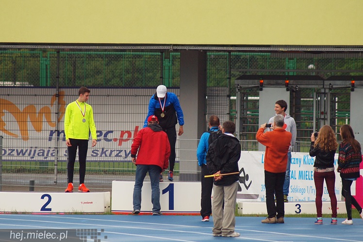 Podkarpacka Olimpiada Młodzieży i mityng LA odbyły się na mieleckim stadionie