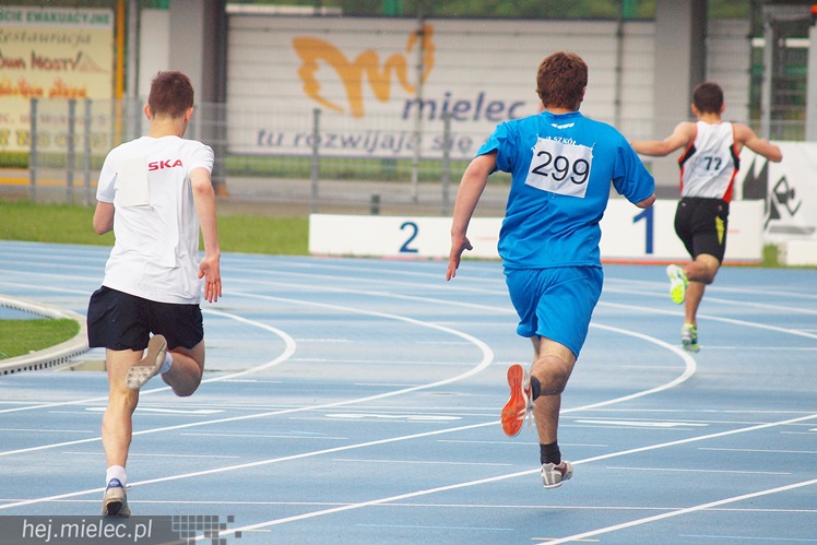 Podkarpacka Olimpiada Młodzieży i mityng LA odbyły się na mieleckim stadionie