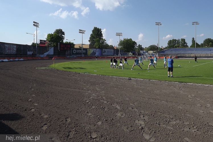 Stal Mielec wygrywa z Motorem Lublin! Gol Damiana Skiby!