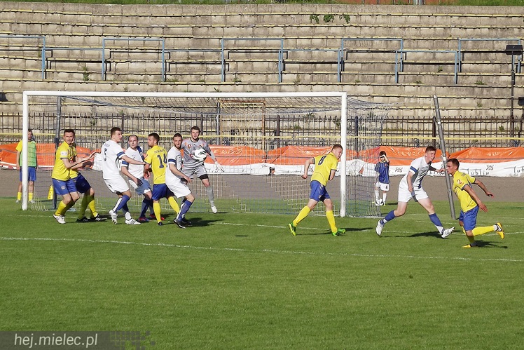 Stal Mielec wygrywa z Motorem Lublin! Gol Damiana Skiby!