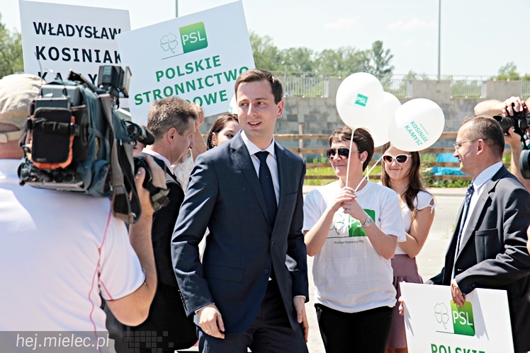 Przedwyborczy wiec PSL w Mielcu. Kosiniak-Kamysz podsumował kampanię