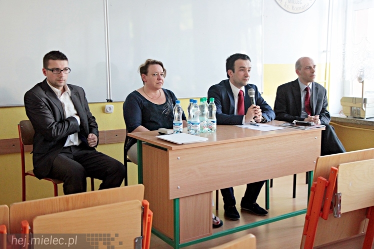 Debata przedwyborcza czwórki kandydatów do PE