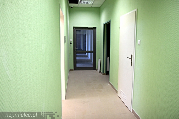 Ponad 1,5 mln zł z rezerwy budżetu państwa dla pogotowia. Skowrońska zobaczyła obiekt