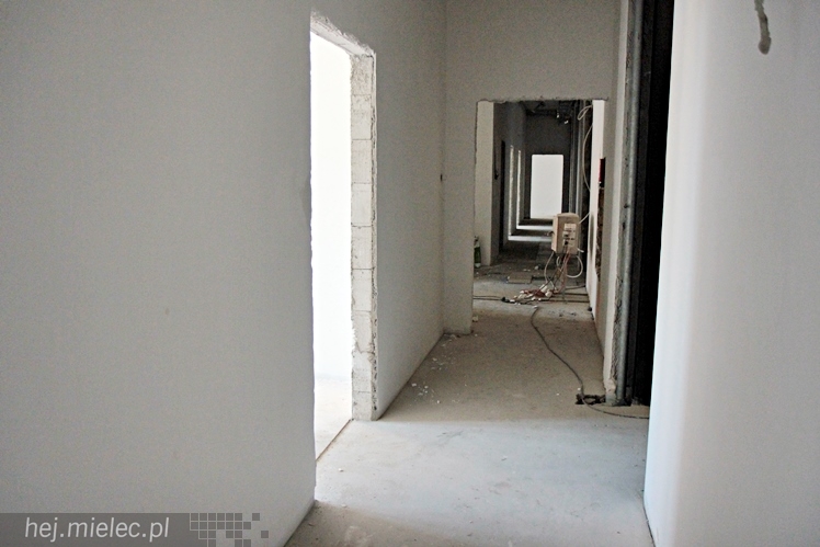 Ponad 1,5 mln zł z rezerwy budżetu państwa dla pogotowia. Skowrońska zobaczyła obiekt