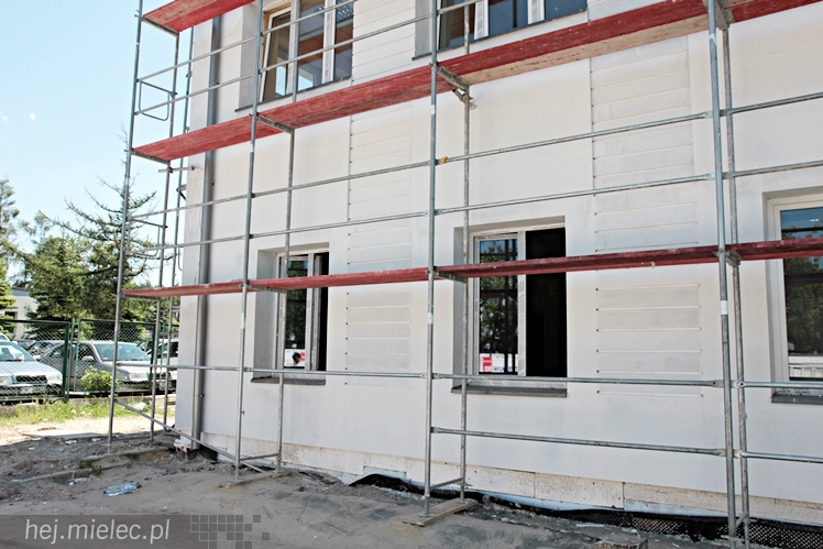 Ponad 1,5 mln zł z rezerwy budżetu państwa dla pogotowia. Skowrońska zobaczyła obiekt