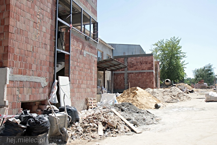 Ponad 1,5 mln zł z rezerwy budżetu państwa dla pogotowia. Skowrońska zobaczyła obiekt