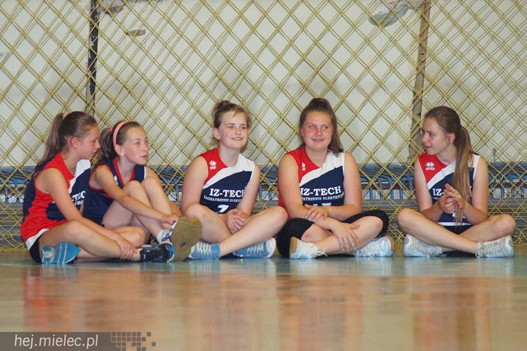Siatkarki Szóstki Mielec awansowały do II ligi! Ograły zespół z Sopotu!