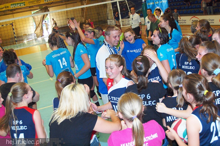 Siatkarki Szóstki Mielec awansowały do II ligi! Ograły zespół z Sopotu!