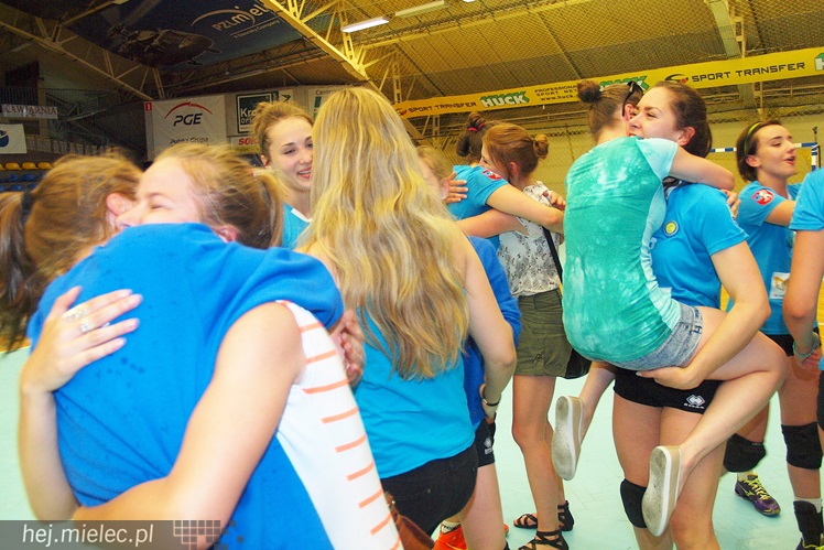 Siatkarki Szóstki Mielec awansowały do II ligi! Ograły zespół z Sopotu!