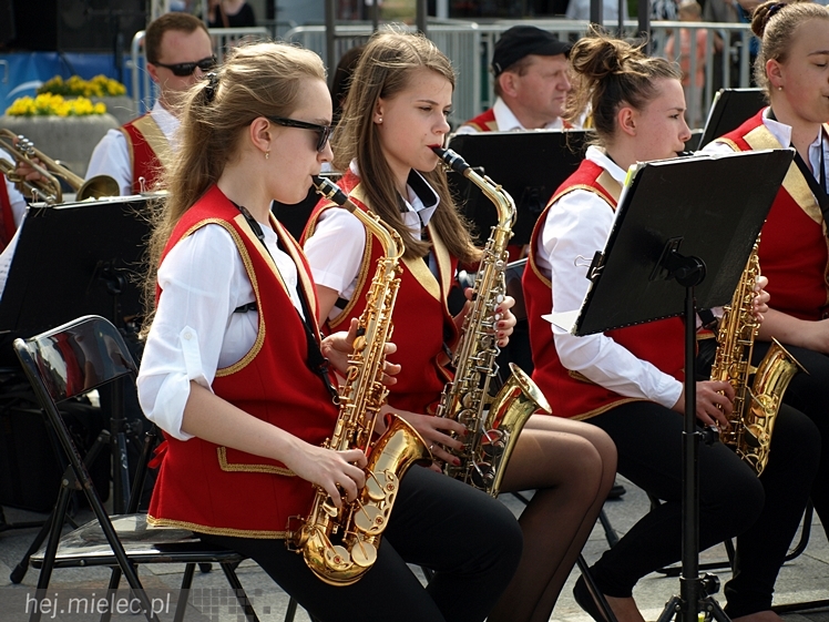 Powiatowy Festyn Rodzinny z okazji Dnia Dziecka i Dnia Matki