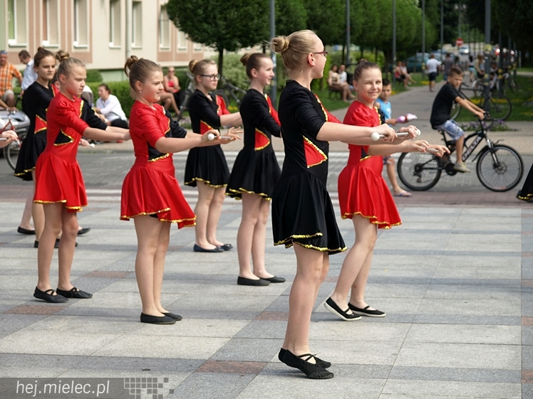 Powiatowy Festyn Rodzinny z okazji Dnia Dziecka i Dnia Matki