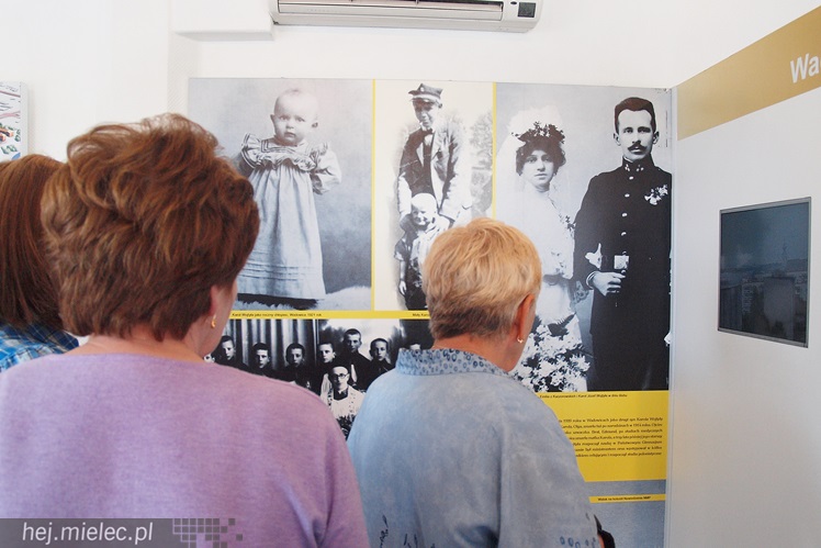 Tłumy przyszły zobaczyć Mobilne Muzeum Jana Pawła II