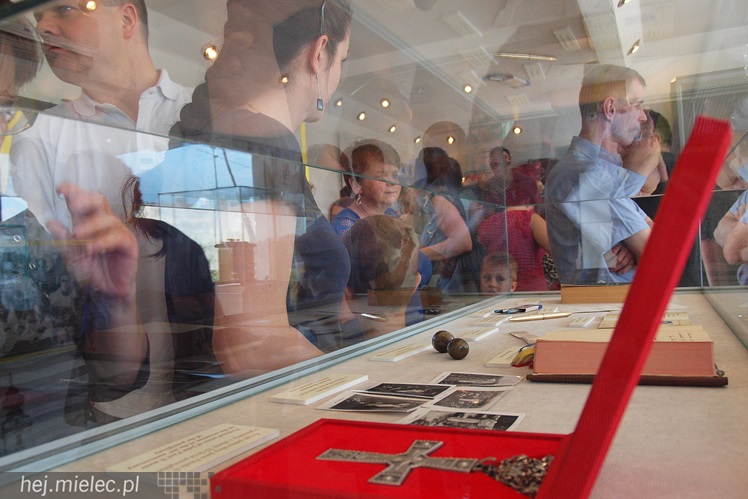 Tłumy przyszły zobaczyć Mobilne Muzeum Jana Pawła II