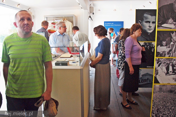 Tłumy przyszły zobaczyć Mobilne Muzeum Jana Pawła II