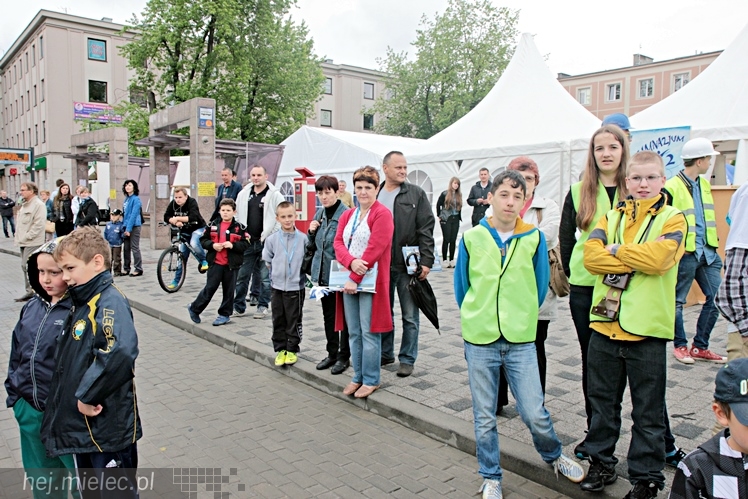 V Mielecki Festiwal Nauki i Techniki - cz. IV - pokaz ratownictwa