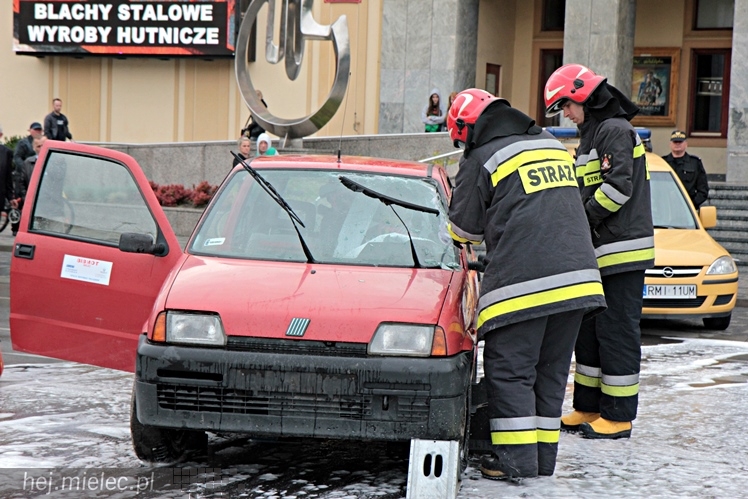 V Mielecki Festiwal Nauki i Techniki - cz. IV - pokaz ratownictwa