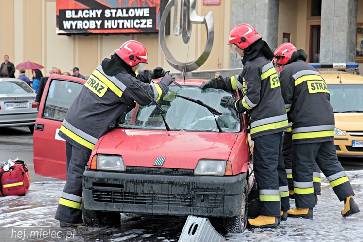 V Mielecki Festiwal Nauki i Techniki - cz. IV - pokaz ratownictwa