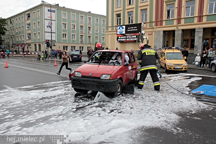 V Mielecki Festiwal Nauki i Techniki - cz. IV - pokaz ratownictwa
