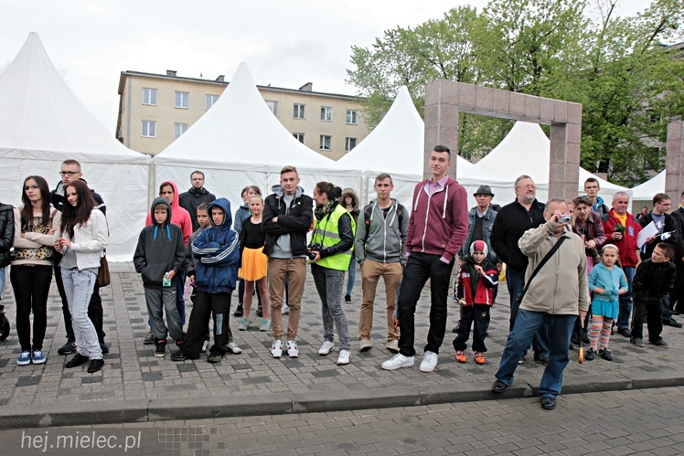 V Mielecki Festiwal Nauki i Techniki - cz. IV - pokaz ratownictwa