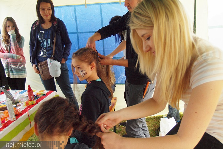 Piraci świętowali Dzień Dziecka nawet w deszczu. Rodzinna zabawa na błoniach