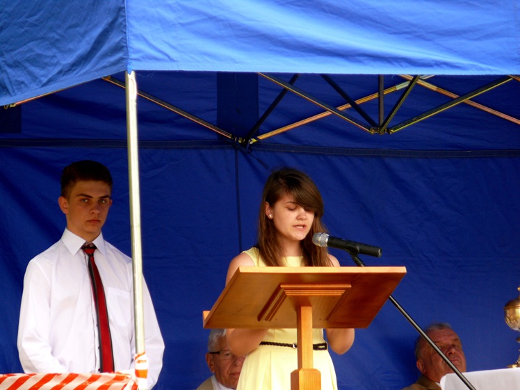 Młodzi z Wadowic uczcili 70. rocznicę pacyfikacji dworu Jamy Przybysz