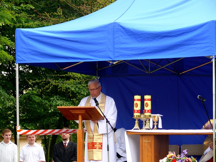 Młodzi z Wadowic uczcili 70. rocznicę pacyfikacji dworu Jamy Przybysz