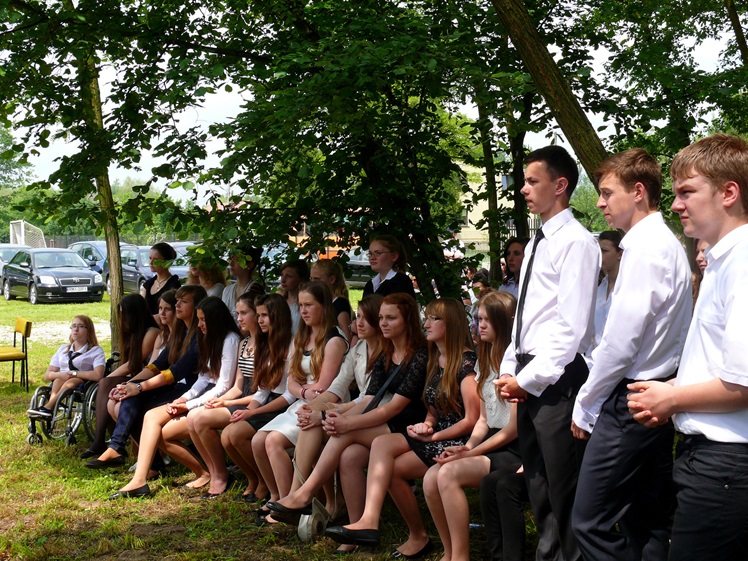 Młodzi z Wadowic uczcili 70. rocznicę pacyfikacji dworu Jamy Przybysz