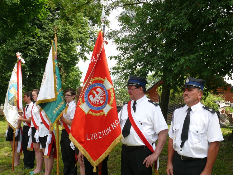 Młodzi z Wadowic uczcili 70. rocznicę pacyfikacji dworu Jamy Przybysz