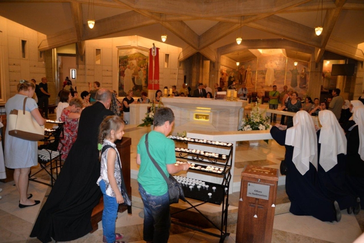 Pracownicy Służby Zdrowia pielgrzymują na Jasną Górę