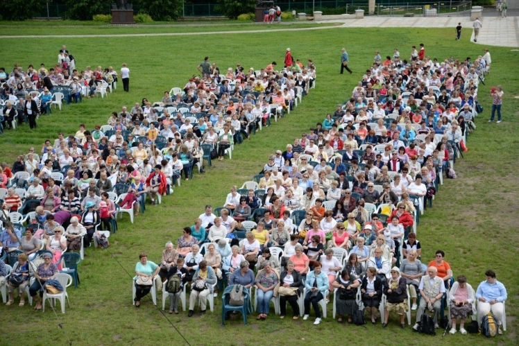 Pracownicy Służby Zdrowia pielgrzymują na Jasną Górę