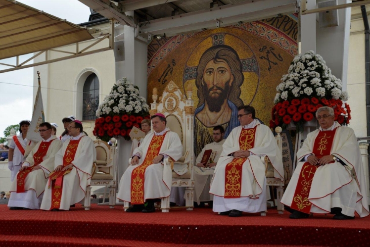 Pracownicy Służby Zdrowia pielgrzymują na Jasną Górę
