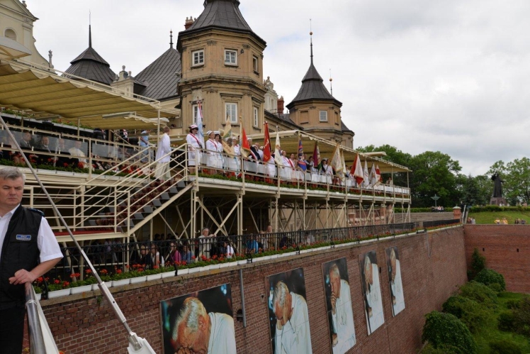 Pracownicy Służby Zdrowia pielgrzymują na Jasną Górę
