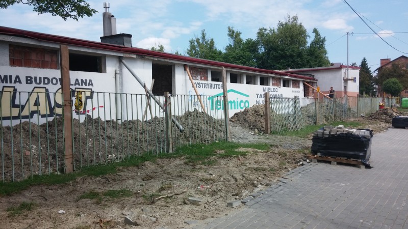 Trwa przebudowa pawilonu stadionu Gryf, budynek został zdemontowany do gołych ścian