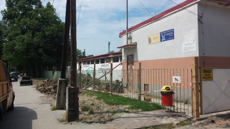 Trwa przebudowa pawilonu stadionu Gryf, budynek został zdemontowany do gołych ścian