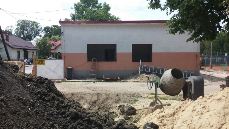 Trwa przebudowa pawilonu stadionu Gryf, budynek został zdemontowany do gołych ścian