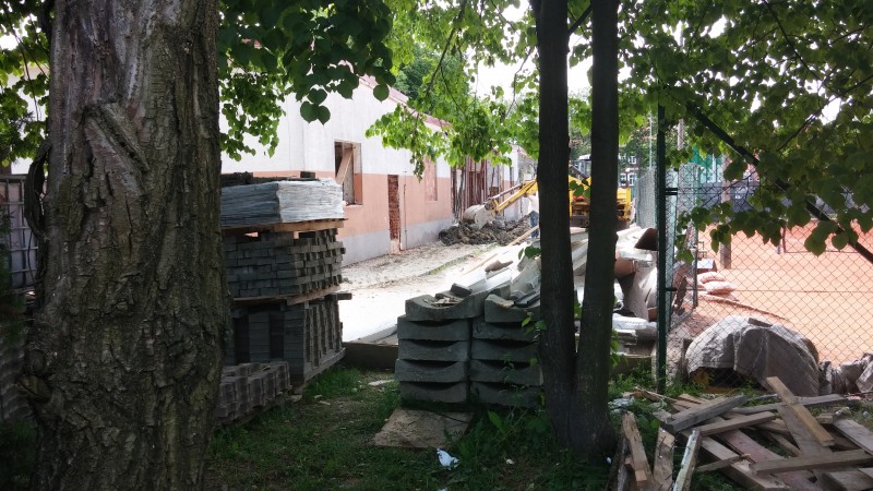 Trwa przebudowa pawilonu stadionu Gryf, budynek został zdemontowany do gołych ścian