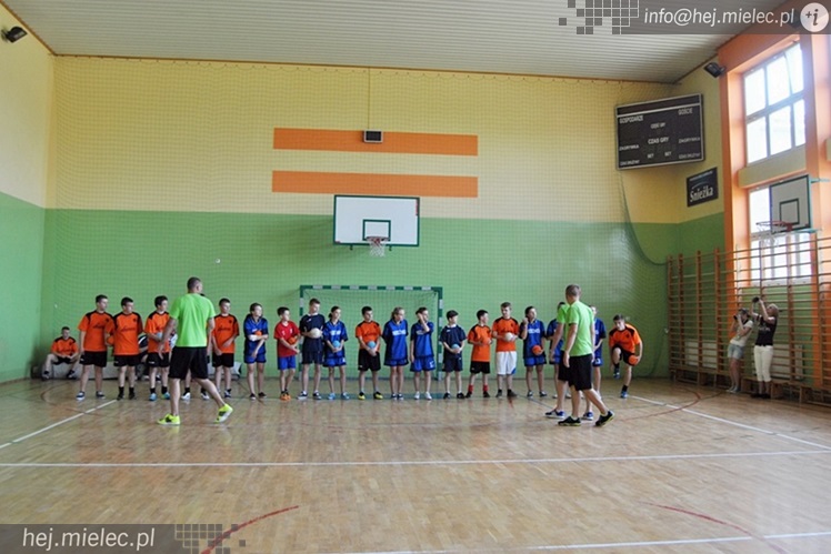 Piłkarze ręczni PGE Stal Mielec z wizytą u wicemistrzów Polski w unihokeju