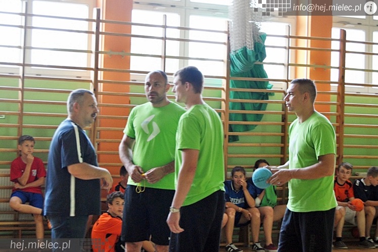 Piłkarze ręczni PGE Stal Mielec z wizytą u wicemistrzów Polski w unihokeju