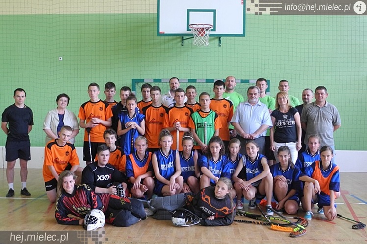 Piłkarze ręczni PGE Stal Mielec z wizytą u wicemistrzów Polski w unihokeju