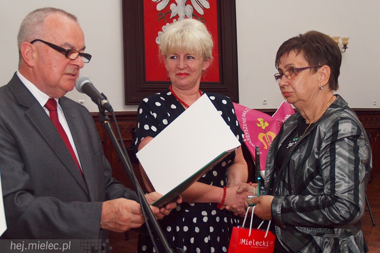 Mieleckie Amazonki głośno świętowały jubileusz swojego stowarzyszenia, była i parada