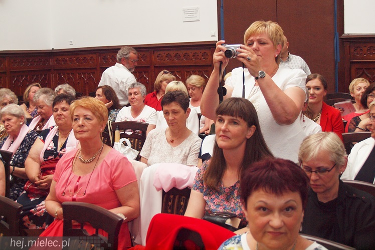 Mieleckie Amazonki głośno świętowały jubileusz swojego stowarzyszenia, była i parada