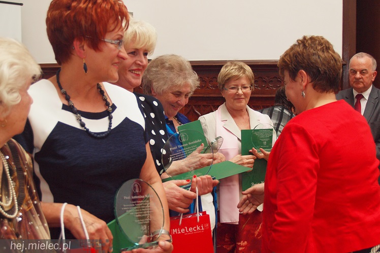 Mieleckie Amazonki głośno świętowały jubileusz swojego stowarzyszenia, była i parada