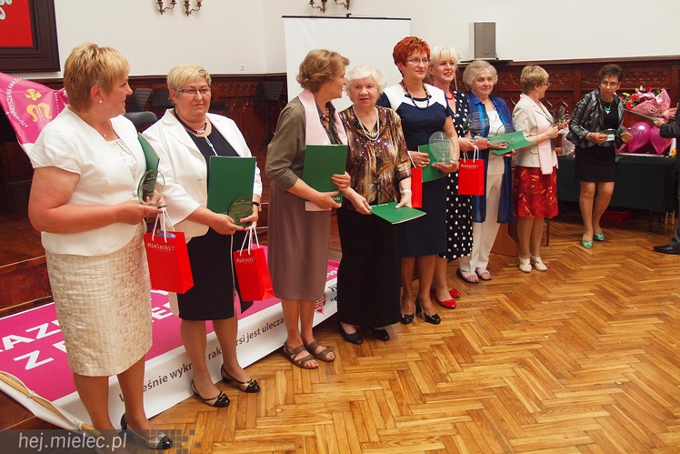 Mieleckie Amazonki głośno świętowały jubileusz swojego stowarzyszenia, była i parada