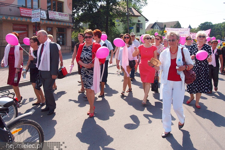 Mieleckie Amazonki głośno świętowały jubileusz swojego stowarzyszenia, była i parada