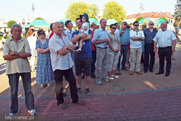 W Radomyślu Wielkim odbył się Piknik Zbożowy, była degustacja lokalnych wyrobów [FOTO]